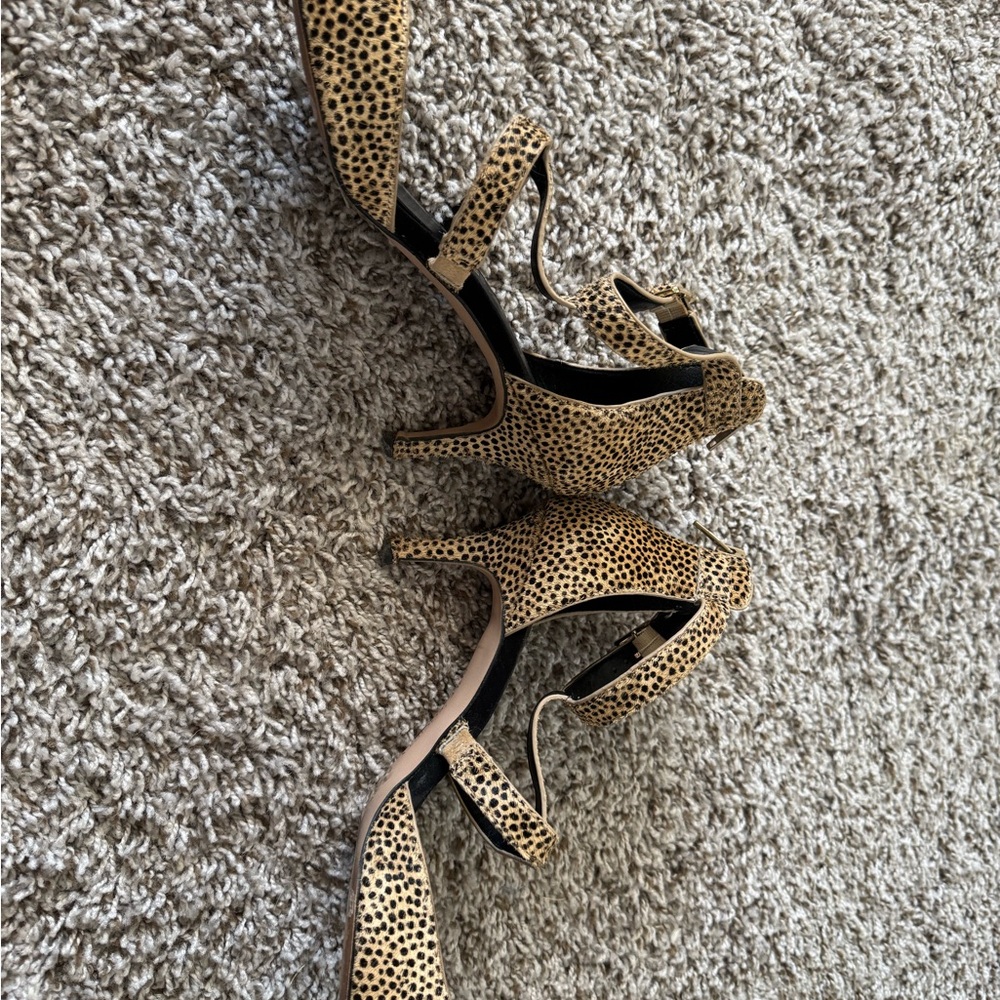 Sole Society Tan and Black Heels with Straps - Picture 7 of 8